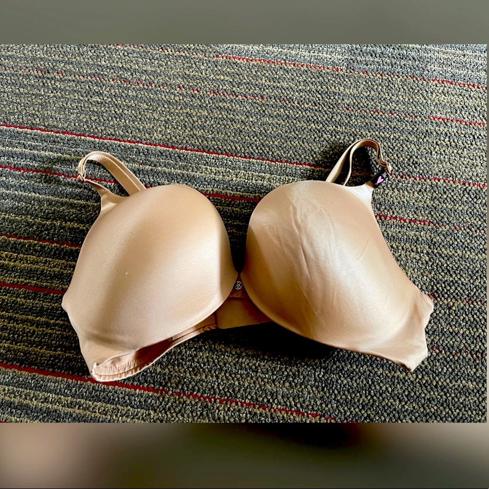 Victoria Secret Push Up Bra